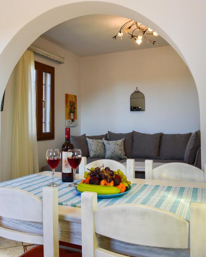 Iokasti Villa *