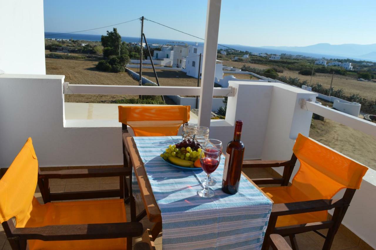 Iokasti * Plaka (Naxos)